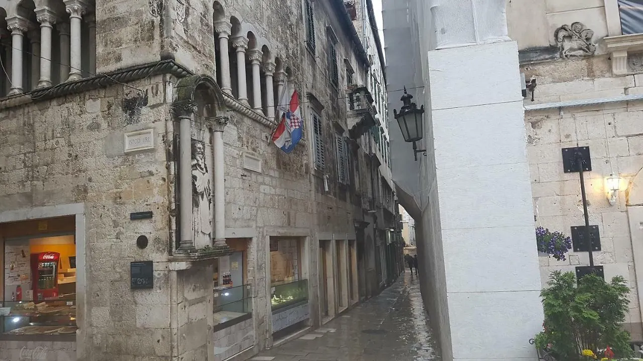 Ciprianis City Center Split Apartment